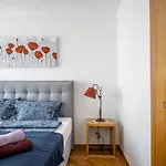 Elegant Two-Bedroom Apartment With Terrace In Rovinj